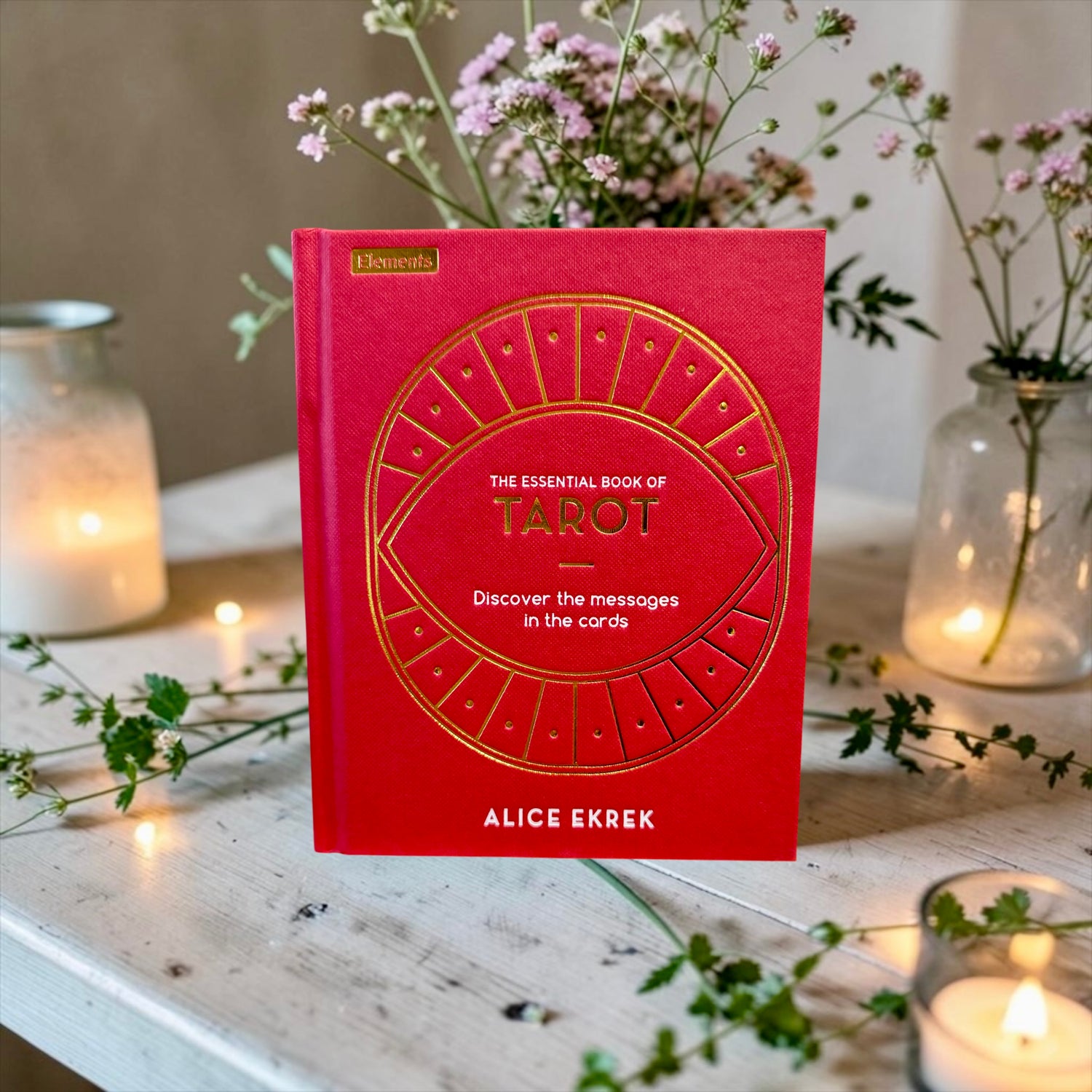 The Essential Book Of Tarot